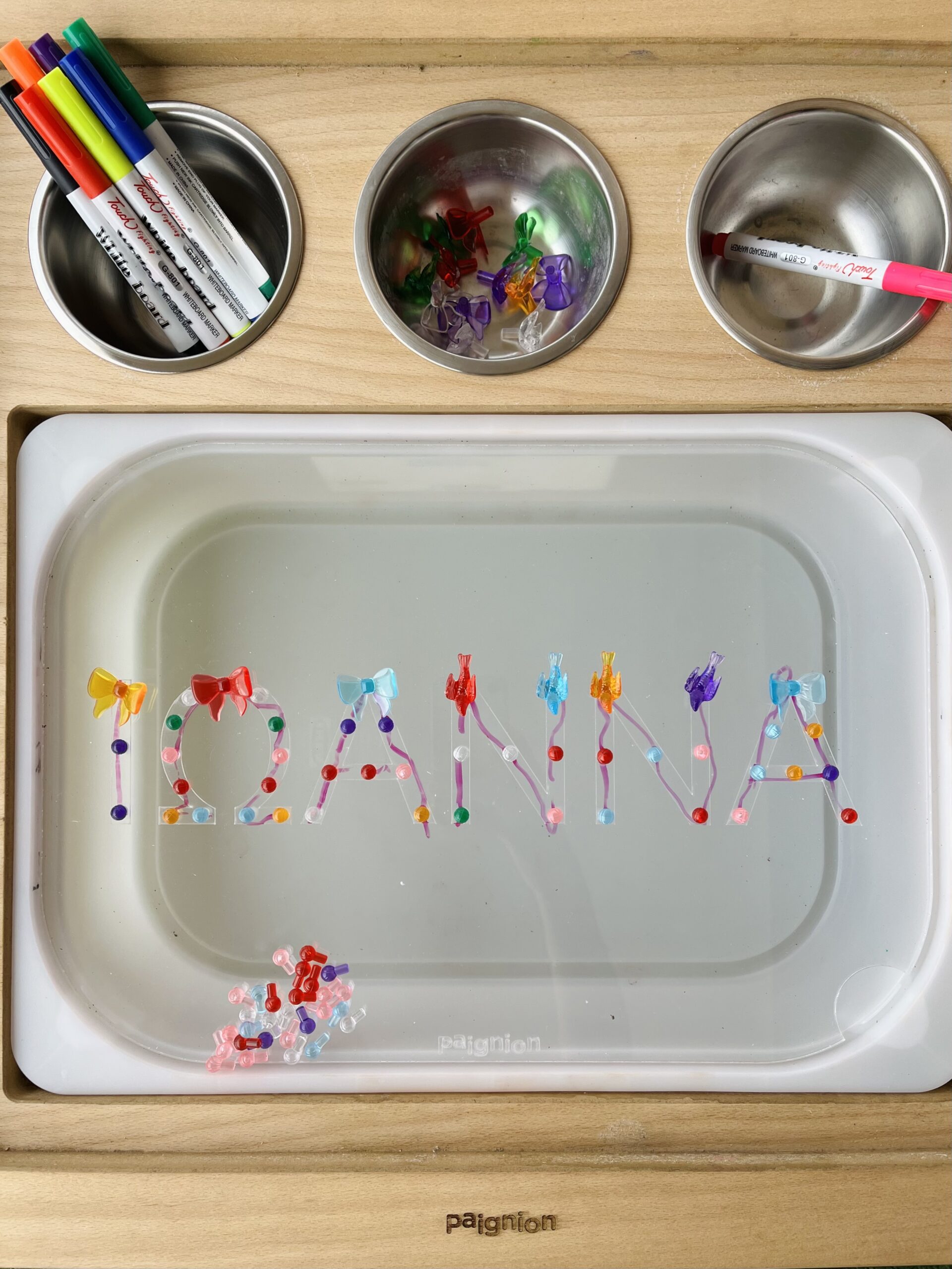 Πλέξιγκλας Πίνακας «Ονόματα» - Image 3