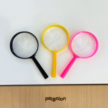 μεγεθυντικός φακός