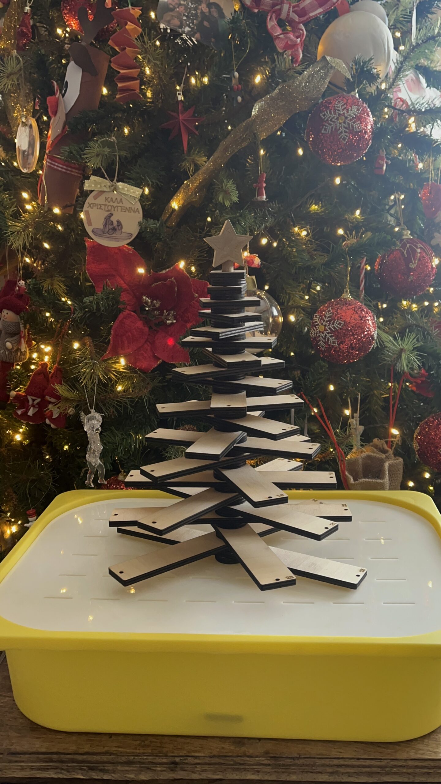 Λευκός Ακρυλικός Πίνακας με Εγκοπές - Image 4